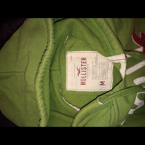 #67 Womens Hollister zip up hoodie - Picture 2 of 2